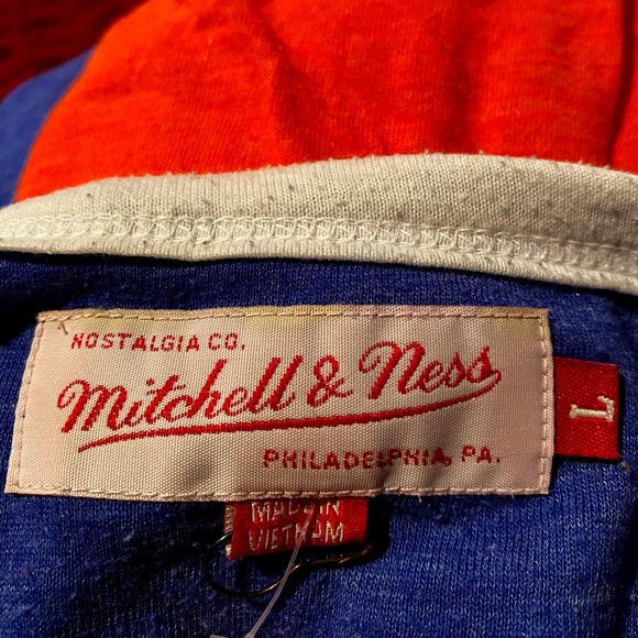 New York Knicks Basketball Tee - Picture 2 of 2